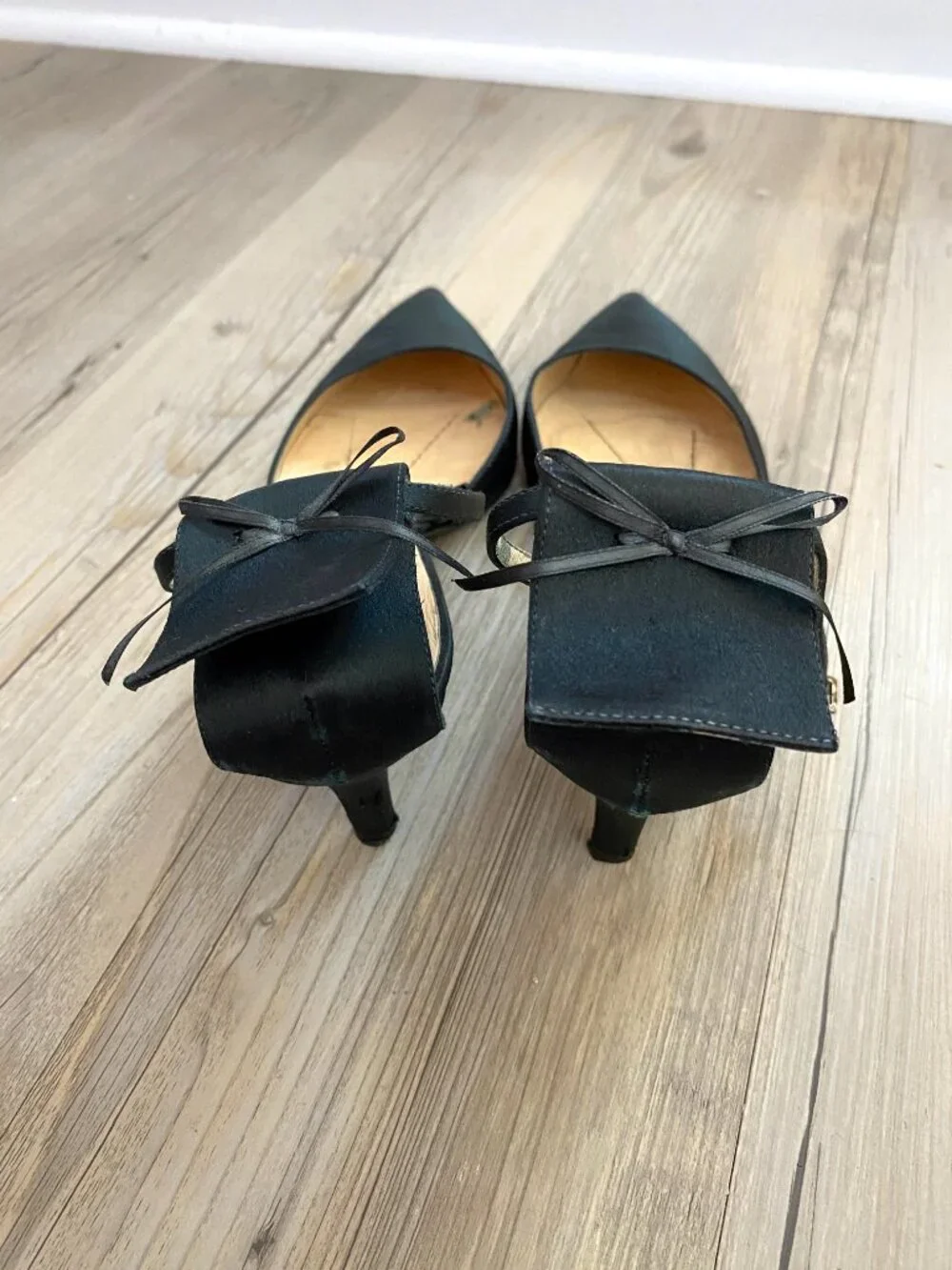 Kate Spade Black Pointed Toe Bow Detail Kitten Heels Size 10